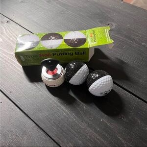 True Roll Putting Ball Set